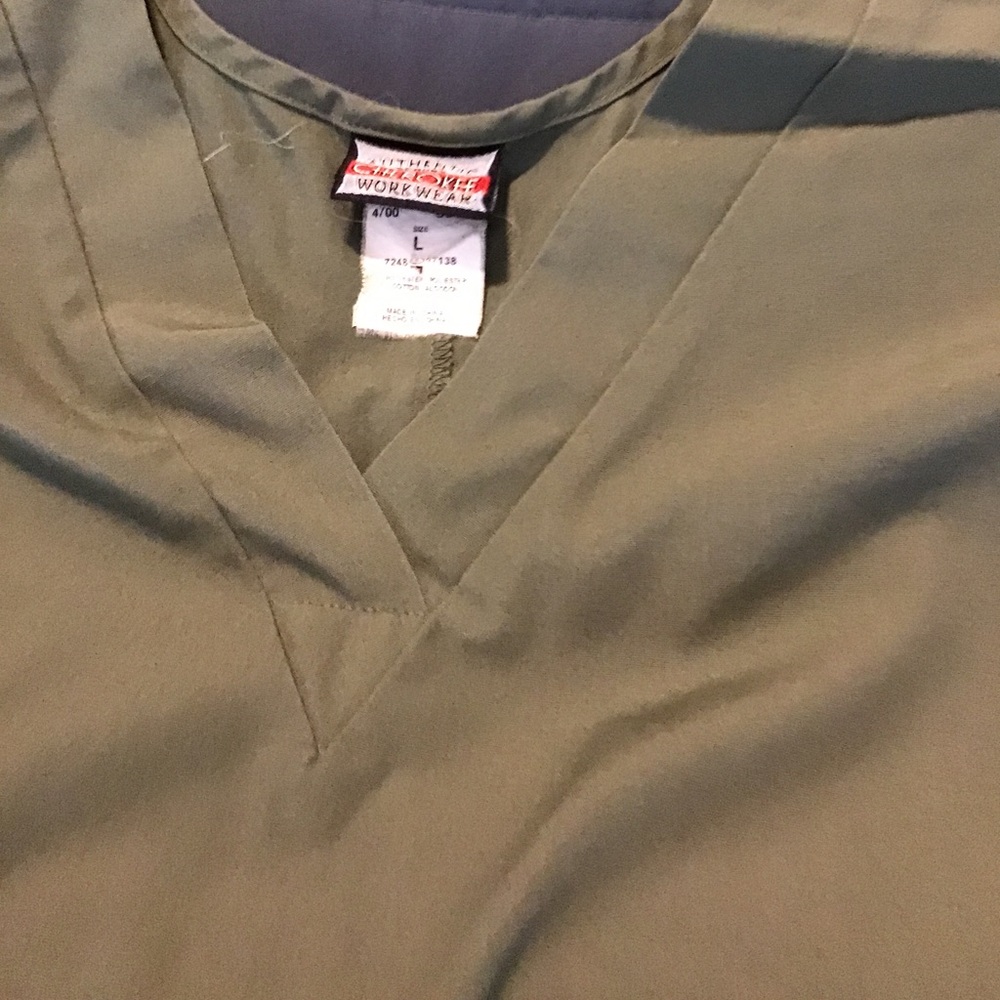 Scrub Top. Cherokee. Large